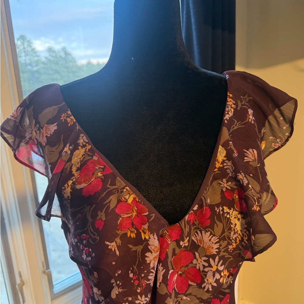 Floral V-Neck Ruffle Dress (NWT) - Picture 3 of 5